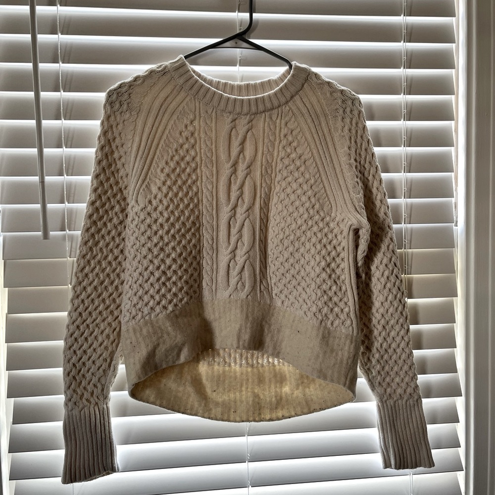 White cable knit sweater, crop top, Banana Republic, worn multiple times